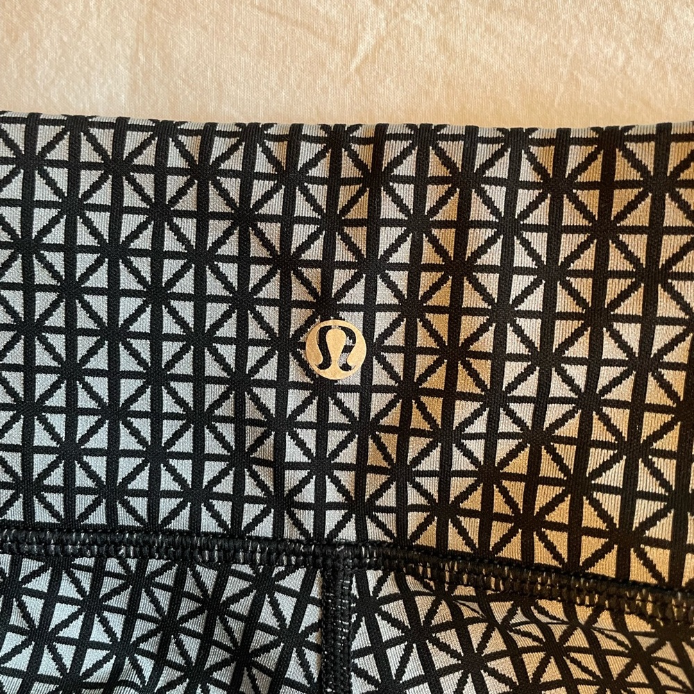 Lululemon Wunder Under Geometric